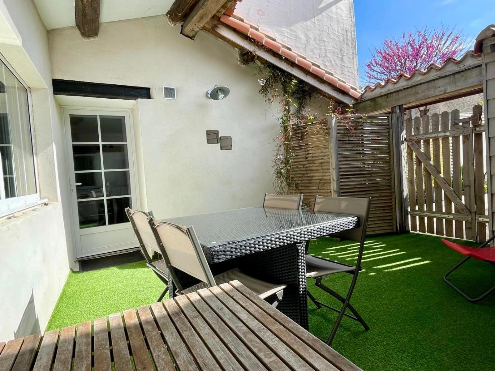 Beau T3 *** Pour 2 A 4 Pers Avec Patio Privatif Appartement La Couarde-sur-Mer Buitenkant foto