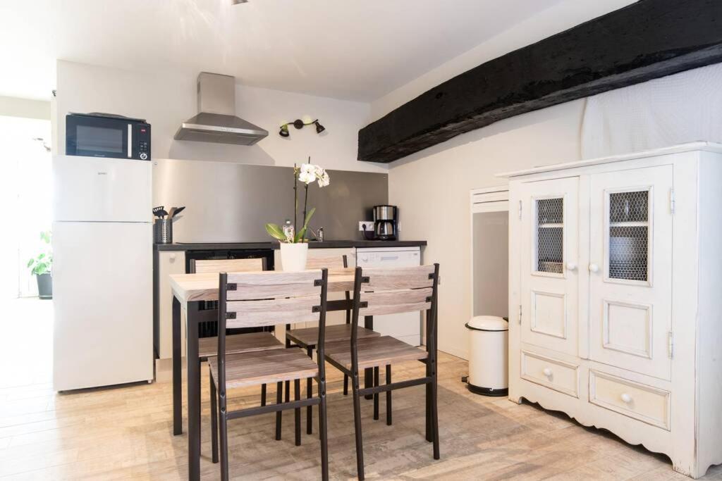 Beau T3 *** Pour 2 A 4 Pers Avec Patio Privatif Appartement La Couarde-sur-Mer Buitenkant foto
