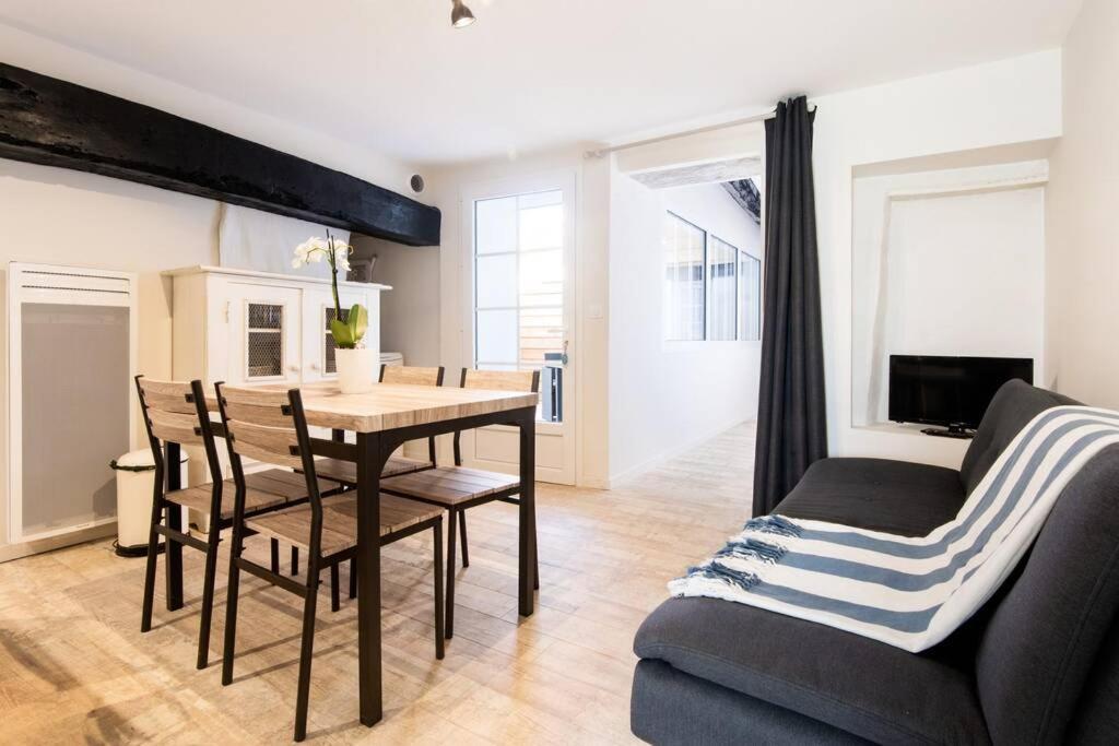 Beau T3 *** Pour 2 A 4 Pers Avec Patio Privatif Appartement La Couarde-sur-Mer Buitenkant foto